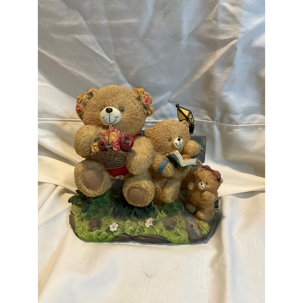 Dolgencorp Teddy Bear Family Garden Bench Figurine Resin Decor 5x6